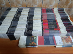 Colectia BIBLIOTECA DE ARTA - ed. Meridiane - 200 volume - bibliofilie foto