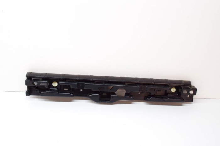 Suport prag lateral dreapta față BMW 5 G30 2018 OEM: 7387344 15305637