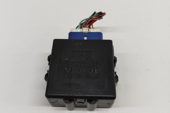 Modul de control far TOYOTA HILUX VII Pick-up _N1_, _N2_, _N3_ 2011 OEM: 82642-12050,061700-4240,82810-71020,061700-5020 28823618