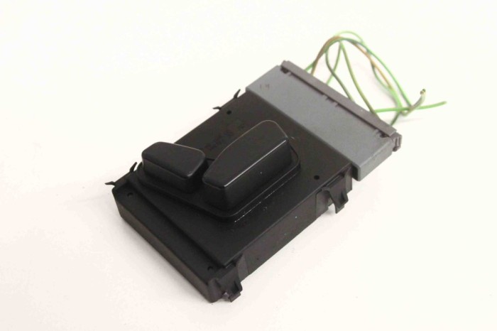 Unitate de control scaun dreapta față CHRYSLER 300 C LX 2008 OEM: 56049430AD 2683908