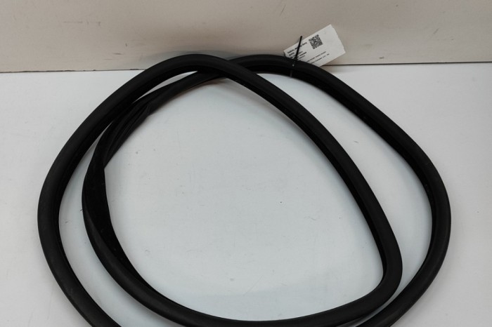 Garnitura ușă dreapta spate LAND ROVER RANGE ROVER EVOQUE L538 2015 OEM: BJ32-253A10-A | 30377011
