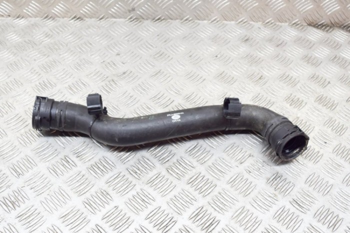 Furtun de lichid de răcire LAND ROVER RANGE ROVER IV L405 2018 OEM: FPLA-8D033-CA 13962363