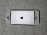 Smartphone Rar Apple Iphone 5s 16GB Gold Liber retea Icloud/retea! Livrare gratuita!