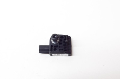 Senzor de impact dreapta spate TESLA MODEL S 2017 OEM: 1005274-00-B 14340715 foto