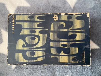 Ivan Efremov - Coroana neagra foto