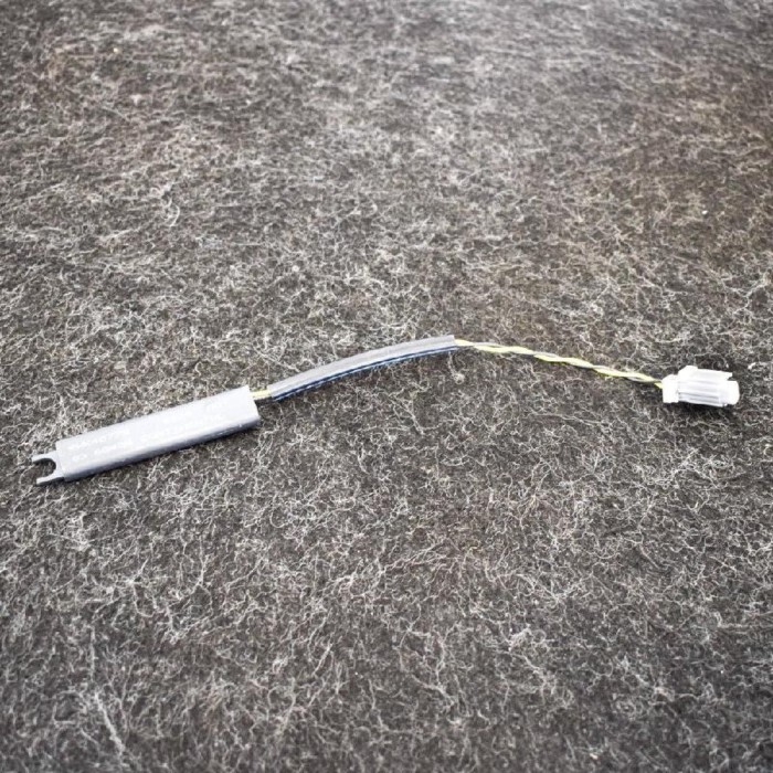 Amplificator de antena NISSAN QASHQAI II J11, J11_ 2016 OEM: 5WK48774 3353711