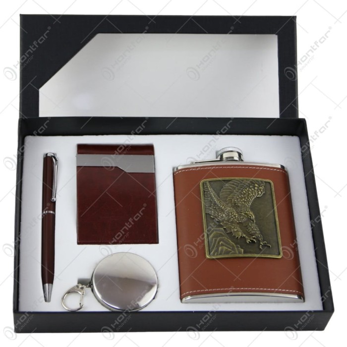 Set cadou 4 piese pentru barbati &ndash; Pix/Portcard/Plosca/Pahar pliabil