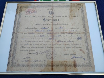 CERTIFICAT ABSOLVIRE AL STUDIILOR LICEALE , DE COLECTIE foto