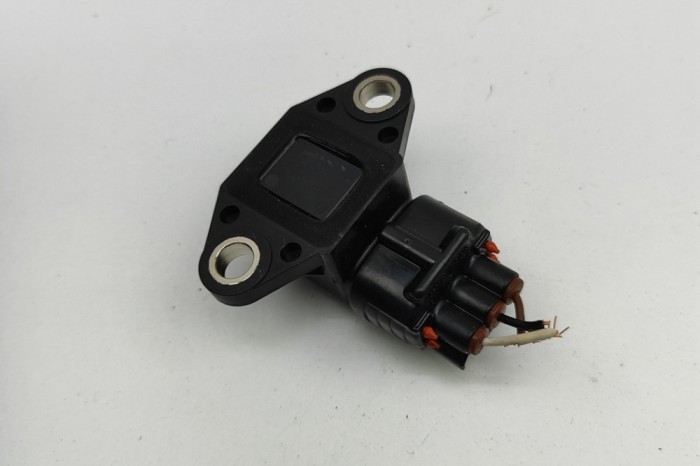 Senzor de accelerație NISSAN NP300 NAVARA Pick-up D23 2017 OEM: 31955-EU50B,104991-0731 30335925