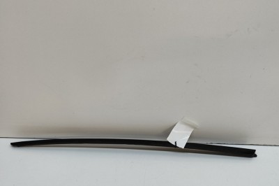 Ornament vertical parbriz dreapta AUDI A6 Avant 4G5, C7, 4GD 2015 OEM: 4G0854328A | 31459294 foto
