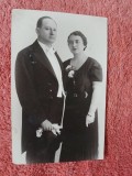 Fotografie, barbat si femeie in tinute de gala, 1937