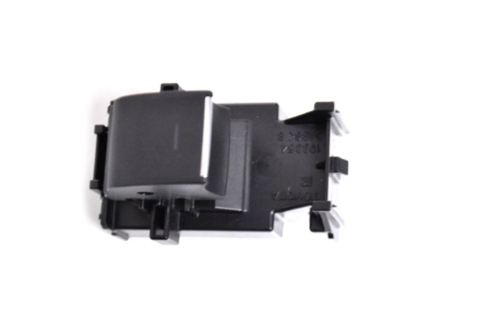 Buton geam ușă st&acirc;nga spate TOYOTA COROLLA Hatchback _E21_ 2021 OEM: 355-1W13-1N 13682278