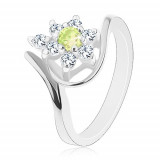 Inel strălucitor de culoare argintie, zirconii &icirc;n formă de floare cu centru galben-verzui - Marime inel: 57