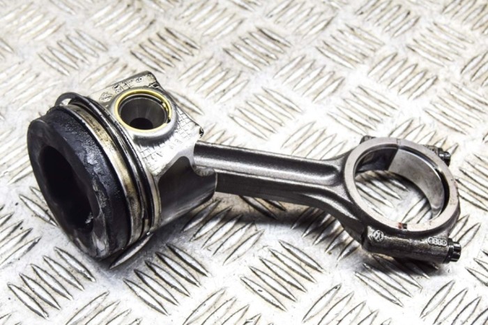 Piston AUDI Q5 FY 2021 OEM: 05L107065R,04L105401A 21422451