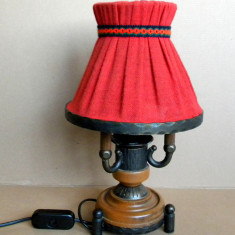Lampa din fier cu abajur textil, veioza vintage functionala, country retro