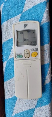 TELECOMANDA AER CONDITIONAT Daikin MODEL TELECOMANDA ARC423A18 foto