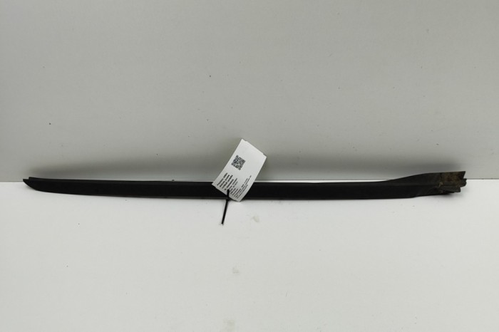 Ornament vertical parbriz dreapta BMW i4 G26 2022 OEM: 7933088 | 30430932