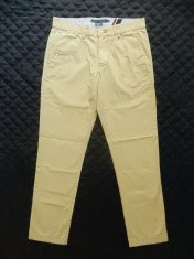 Pantaloni Tommy Hilfiger Custom Fit (Coupe sur Mesure); marime 30/32; ca noi foto