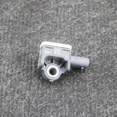 Senzor de impact lateral dreapta BMW 2 Cabrio F23 2015 OEM: 9234989 3966724 foto