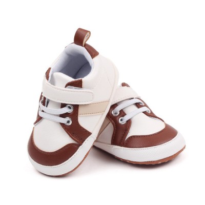 Adidasi albi cu insertii maro - Stock (Marime Disponibila: 3-6 luni (Marimea 18 foto