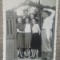 In fata portii// fotografie Romania, perioada interbelica