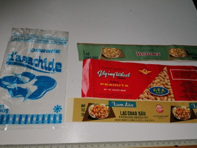 LOT 4 AMBALAJ VECHI ALI,EMTAR VECHI / RECLAMA / ETICHETA - ETICHETE -ALUNE .. foto