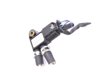 Senzor de presiune DPF MERCEDES-BENZ GLA X156 2017 OEM: A0071536028 11518969 foto