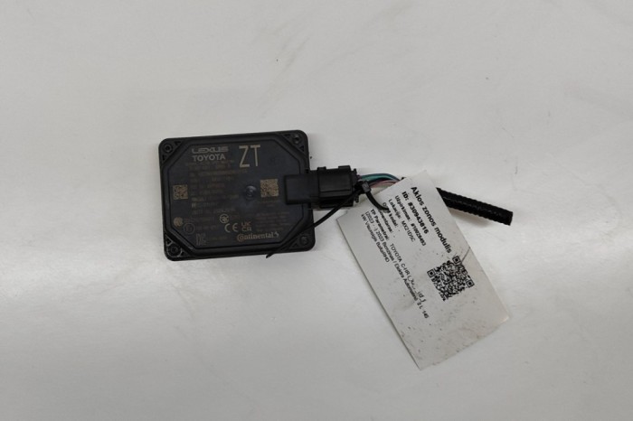 Modul de control unghi mort TOYOTA C-HR _X2_, _H2_ 2023 OEM: 88162-F4040 30943816