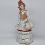 Scufita rosie - Bibelou portelan romanesc vechi, vintage Alba Iulia