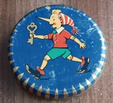 C11 - Cutie colectie foarte veche - dulciuri - Buratino cu cheita