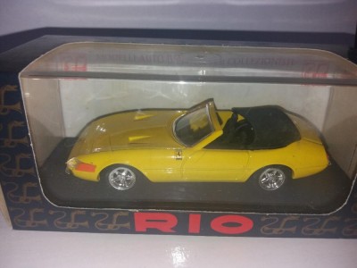 Macheta Ferrari 365 GTS Daytona Spider scara 1:43 RIO foto