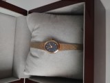 Vand ceas de dama, stare foarte buna, original, superb, se ofera si o cutie cadou!! EDITIE LIMITATA!!