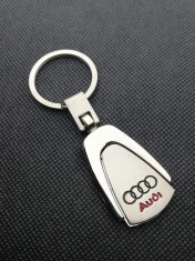 Breloc Auto Audi logo argintiu accesorii chei masina cadou pentru detinatori foto