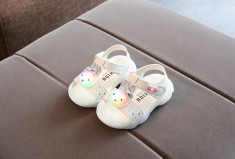 Sandale albe - Urechiuse cu sclipici (Marime Disponibila: Marimea 24) foto