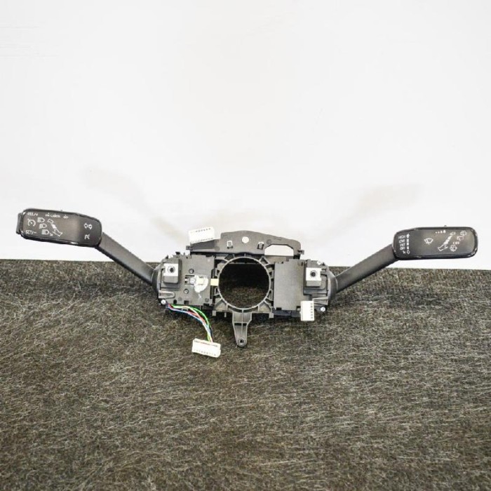 Maneta semnalizare ștergătoare SEAT LEON 5F1 2016 OEM: 5Q0953507GP 3373955