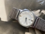 ceas Pobeda 1980 , cu 15 rubine, diametru carcasa 34mm, functioneaza foarte bine.