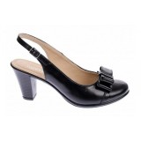 Pantofi dama decupati din piele naturala de culoare neagra - Mara