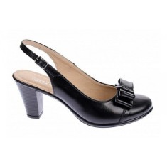 Pantofi dama decupati din piele naturala de culoare neagra - Mara