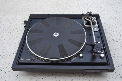 Pick up Dual CS 704 foto