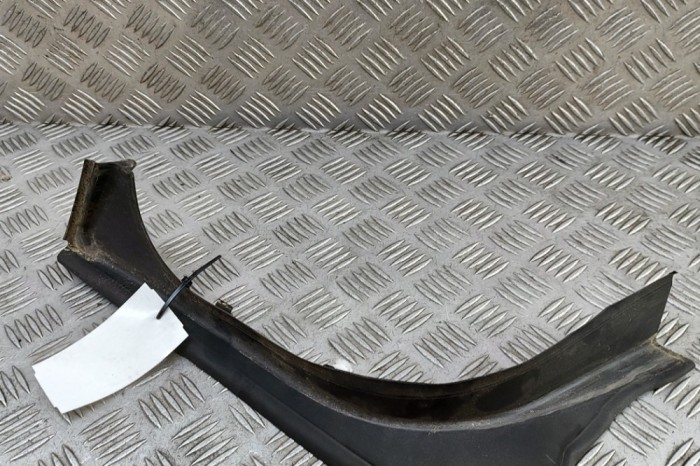 Ornament picurator haion st&acirc;nga BMW 3 G20, G28 2022 OEM: 7430619 31199199