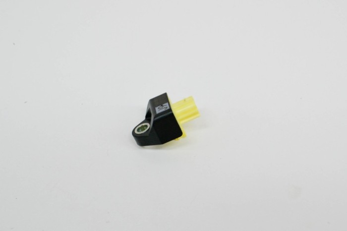 Senzor de impact lateral st&acirc;nga TOYOTA C-HR _X1_ 2018 OEM: 89831-F4030 14883809