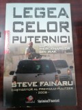 Steve Fainaru - Legea celor puternici