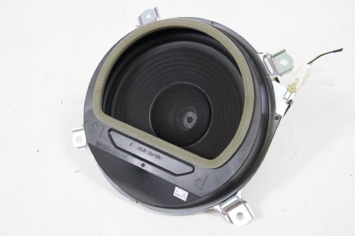 Subwoofer LEXUS LS _F4_ 2013 OEM: 86150-50270 | 2982035