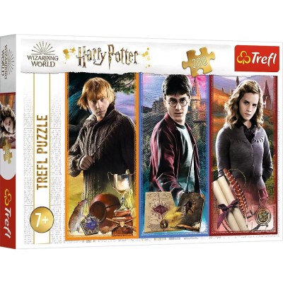 PUZZLE TREFL 200 IN LUMEA MAGIEI foto