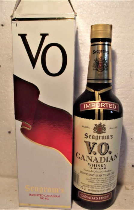 WHISKY, CANADIAN, SEAGRAM&#039;S V.O-IMPORTED ITALY cl 70 gr 40 sticla 1985