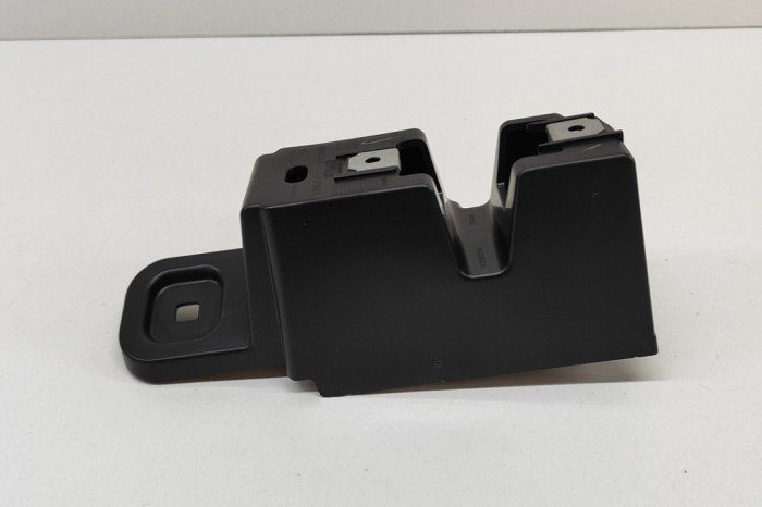 Suport bara de protecție dreapta spate JAGUAR I-PACE X590 2018 OEM: T4K9889,J9D3-17E800-A | 24674112