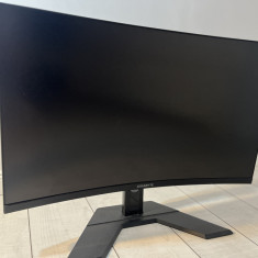 Monitor Gigabyte Gaming CURBAT LED VA Gigabyte 31.5", 165Hz, FreeSync,G32QC