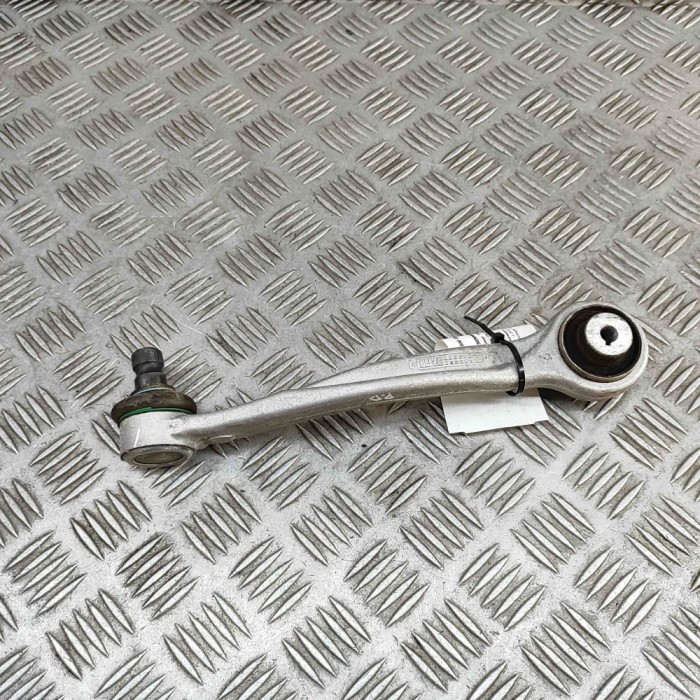 Braț superior dreapta față VW TOUAREG CR7 2023 OEM: 4M0407510C