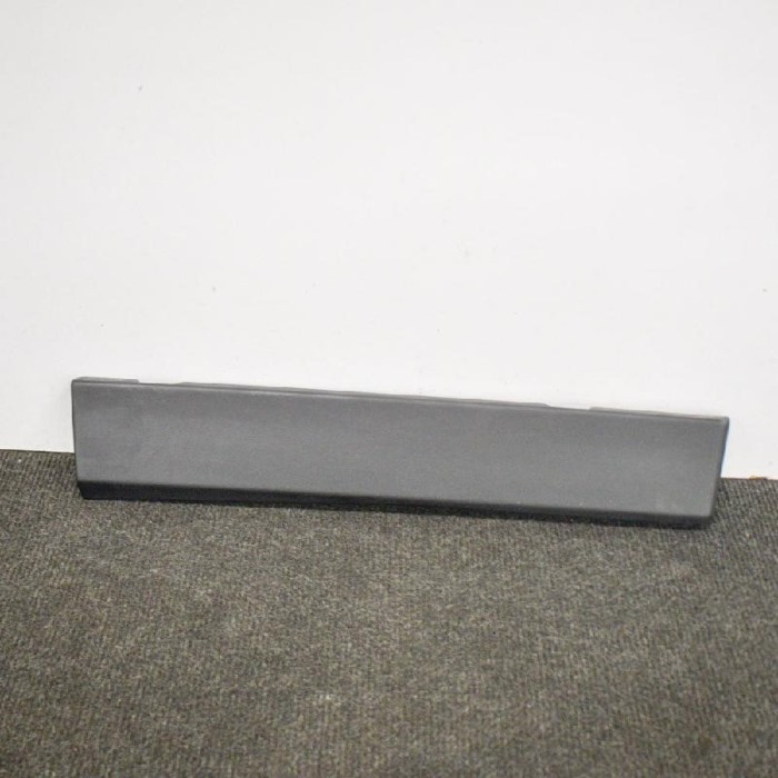 Ornament inferior planșa de bord TESLA MODEL X 2018 OEM: 1002301-14-B 10647175