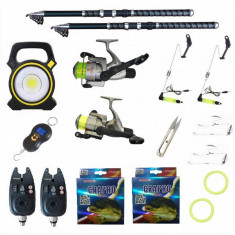 Pachet pescuit sportiv cu 2 lansete 3m Ultra Carp, 2 mulinete, proiector si accesorii